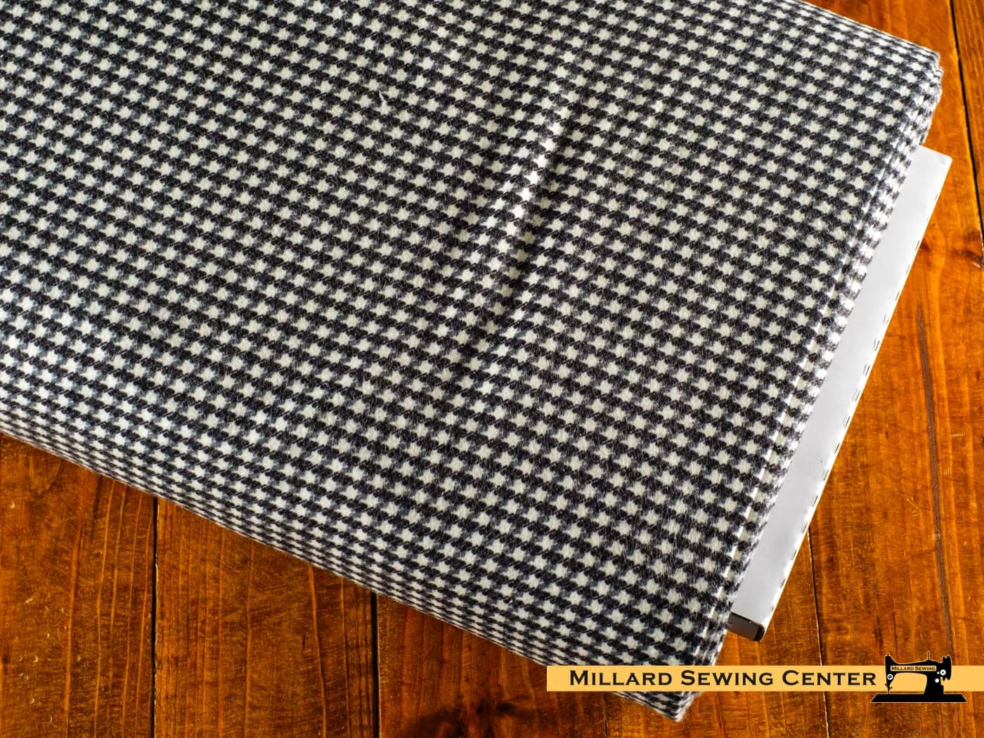 Cotton Flannel Fabric, 43″/44″ Wide Stitcher’s Flannel Hounds-tooth Charcoal a Vicki McCarty Design From Riley Blake Designs