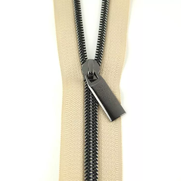 Zipper Beige/Gnmtl 9 Pulls/3yds ZBY5C25 Sallie Tomato#1